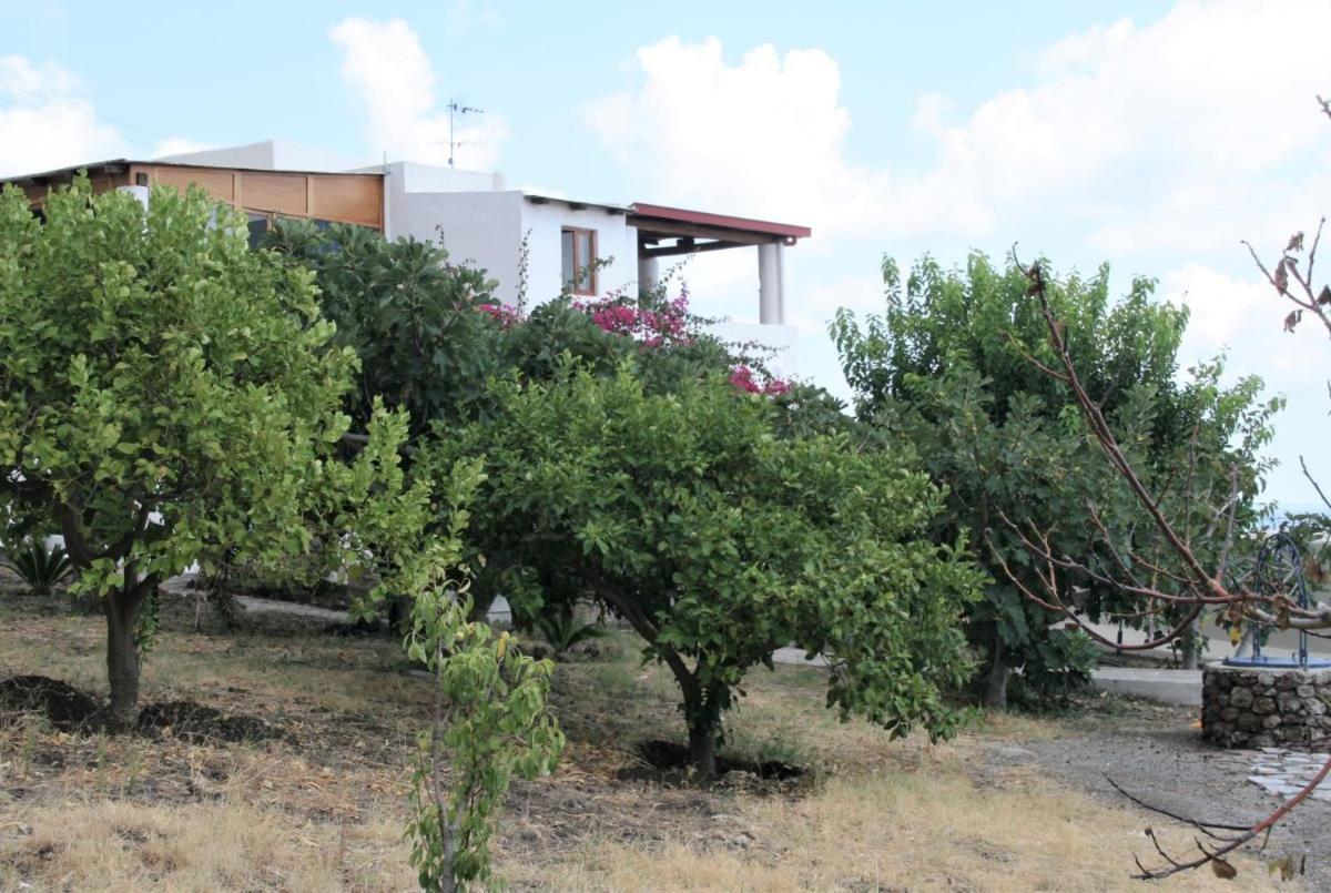 Case Al Mare - Terrazzi Panoramici E Ampio Giardino Santa Marina Salina Buitenkant foto